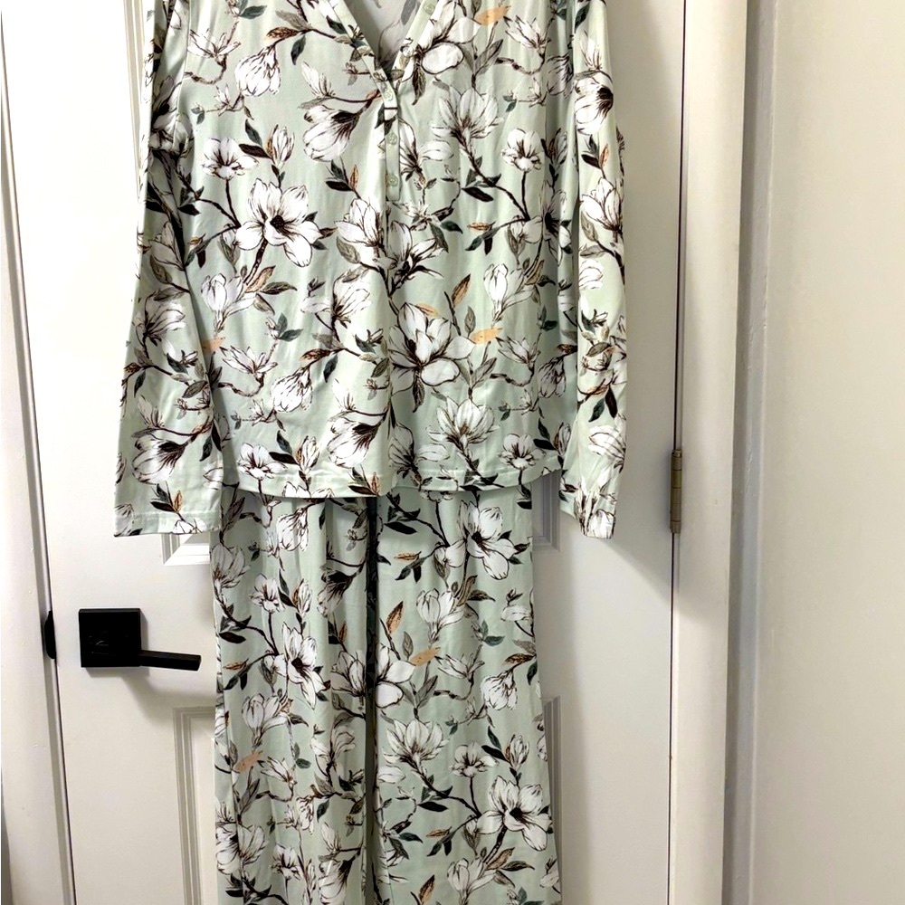 Berkshire Silky Smooth Floral Pajama Set in Tranquil Tulip Green and White